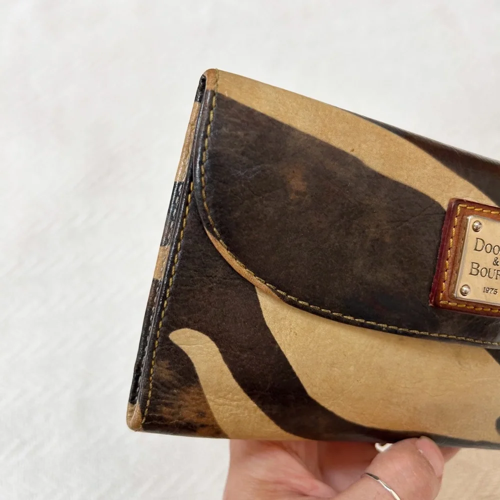Dooney & Bourke Vintage Zebra Wallet - Picture 16 of 16